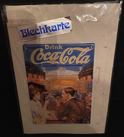09210-1 € 4,00 coca cola ijzeren plaatje man en vrouw 11x 8 cm.jpeg